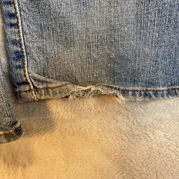 Guess Women's Jeans 35x31 Flirty Straight Destroyed Blue Denim Stretch - Picture 15 of 16